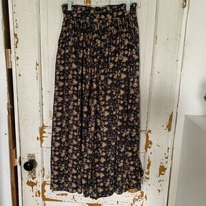 Carly Jean Los Angeles Black and Tan Floral Maxi Skirt